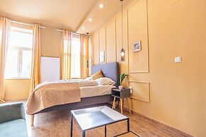 Group Friendly 4BR Near Westbahnhof
