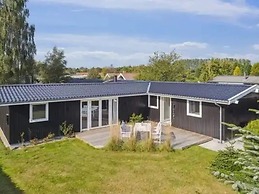 5 Star Holiday Home in Vaeggerlose