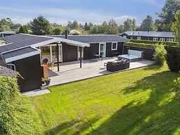 5 Star Holiday Home in Vaeggerlose