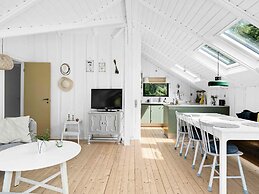 5 Star Holiday Home in Vaeggerlose