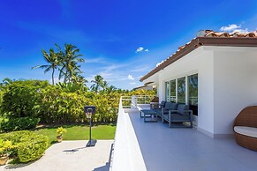 Villa Buganvilla 252 - 4BR Pool Jacuzzi Golf
