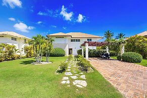 Villa Buganvilla 252 - 4BR Pool Jacuzzi Golf