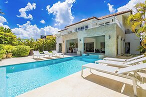 Villa Buganvilla 252 - 4BR Pool Jacuzzi Golf