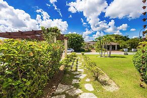 Villa Buganvilla 252 - 4BR Pool Jacuzzi Golf