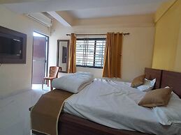 Keshav Inn Hotel And Banquet