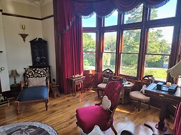 Ashleigh House