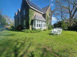 Ashleigh House