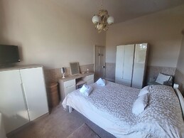 Ashleigh House