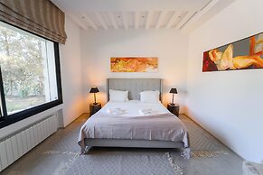 Villa Jar l Gance et Authenticit