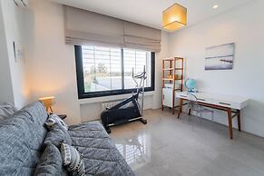 Villa Jar l Gance et Authenticit