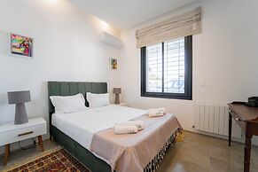 Villa Jar l Gance et Authenticit