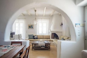 Villa Pisti by Apleton Villas Paros