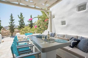 Villa Pisti by Apleton Villas Paros