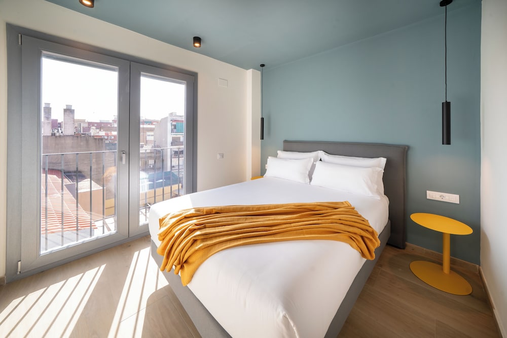 Sun & Moon Aparthotel