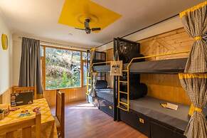 The Hosteller Manali, Old Manali