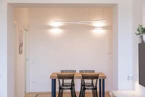 Rental in Rome Colosseo Modern Apartment