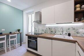 Rental in Rome Colosseo Modern Apartment