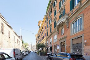 Rental in Rome Colosseo Modern Apartment