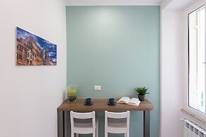 Rental in Rome Colosseo Modern Apartment