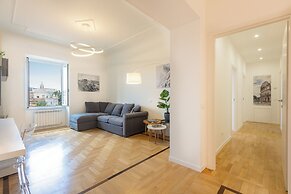 Rental in Rome Colosseo Modern Apartment