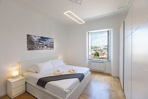 Rental in Rome Colosseo Modern Apartment