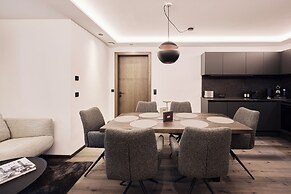 Chalet Ischgl - Modern Luxury Residences