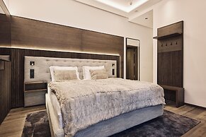 Chalet Ischgl - Modern Luxury Residences