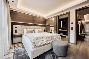 Chalet Ischgl - Modern Luxury Residences
