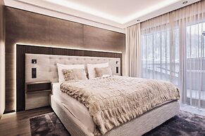 Chalet Ischgl - Modern Luxury Residences