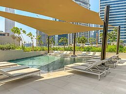 Peninsula One - 1710 Studio