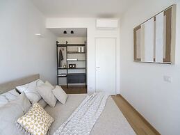 Design Flat W/terrace, Porta Nuova