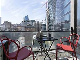 Design Flat W/terrace, Porta Nuova