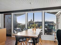 5 Star Holiday Home in Ronde