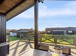5 Star Holiday Home in Ronde