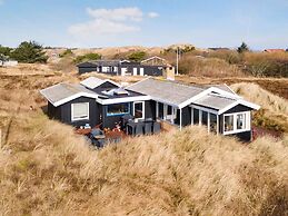 5 Star Holiday Home in Hvide Sande