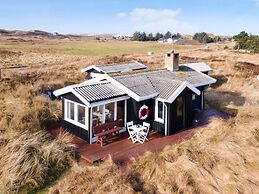 5 Star Holiday Home in Hvide Sande