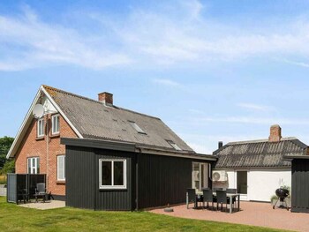 5 Star Holiday Home in Thyholm