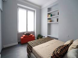 Charming Modern Apartment Near Argonne