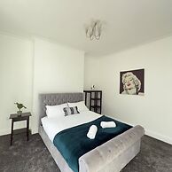 The One Bed Hideaway