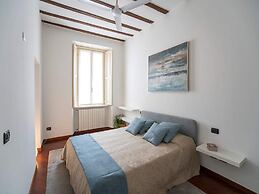 Chic Apartment in Cental Milan