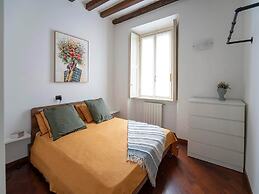 Chic Apartment in Cental Milan