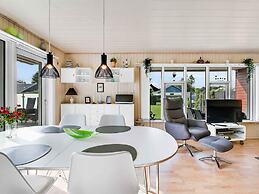 5 Star Holiday Home in Hejls