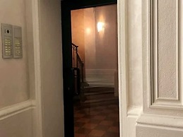 Stylish Apartment in Sempione