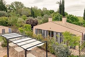 Villa Glicini - Delightful Cottage With Pool