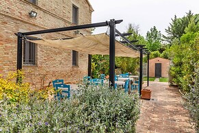 Big Historic Private Villa With Pool and Garden