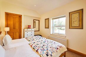 Host Stay The Station Cottage