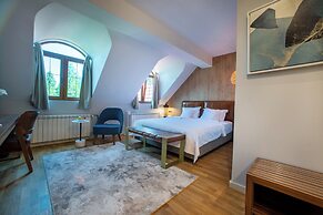 SKi Hotel