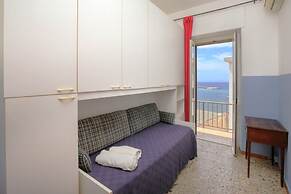 Vista Mare, Ampio Terrazzo e Aria Condizionata