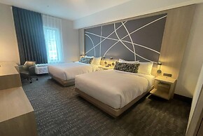La Quinta Inn & Suites By Wyndham Kelowna Bc