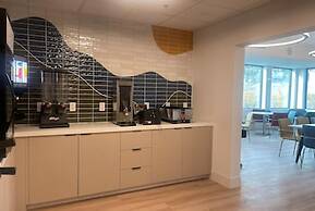 La Quinta Inn & Suites By Wyndham Kelowna Bc